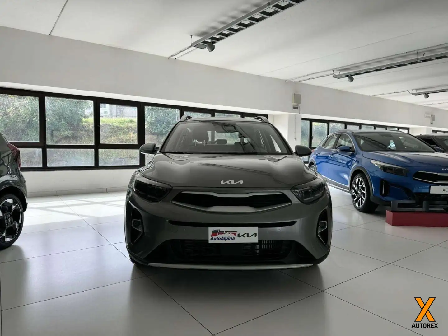 Kia Stonic 1.2 MPI Urban Сірий - 2