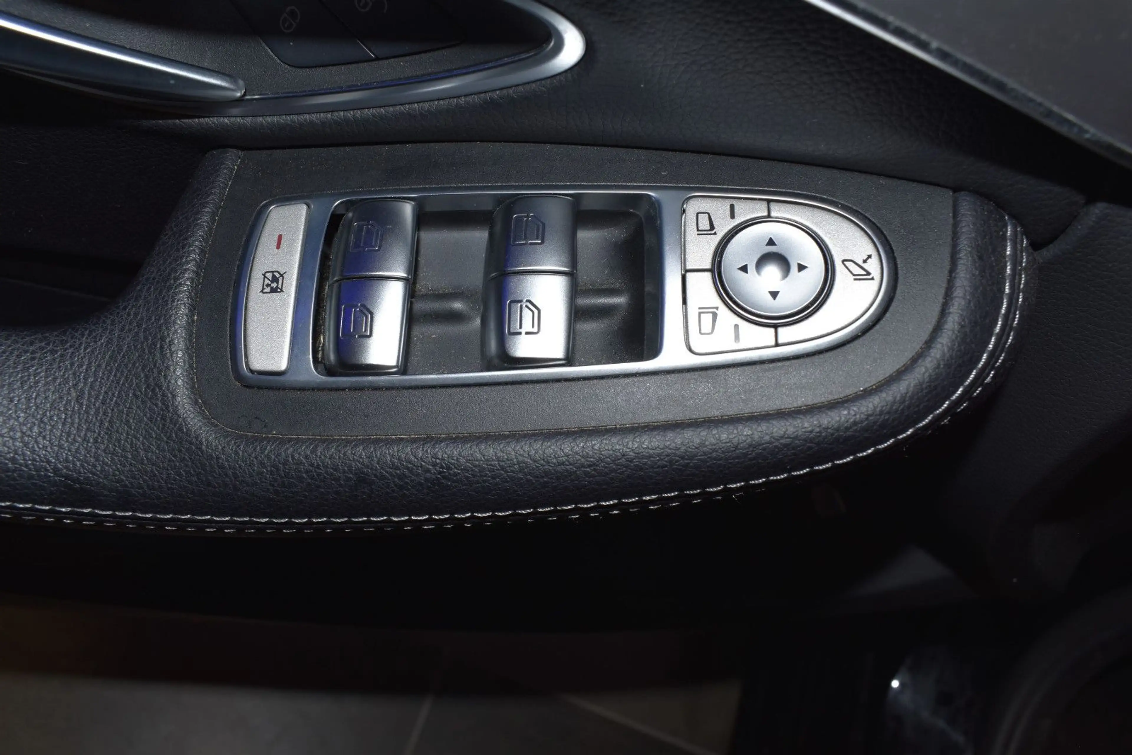 Mercedes-Benz C 220 d T AMG AUTOMATIK — photo 18