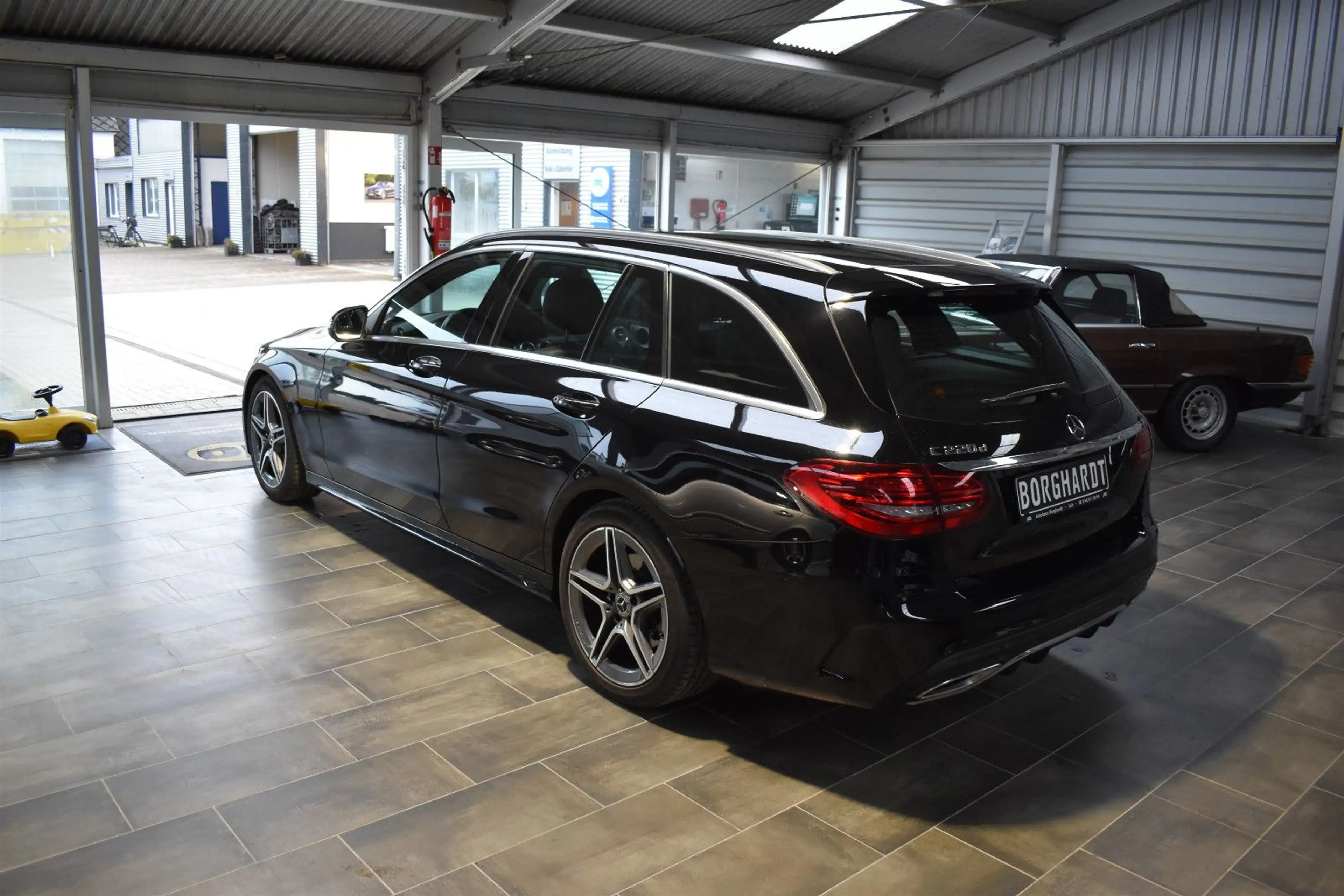 Mercedes-Benz C 220 d T AMG AUTOMATIK — photo 5