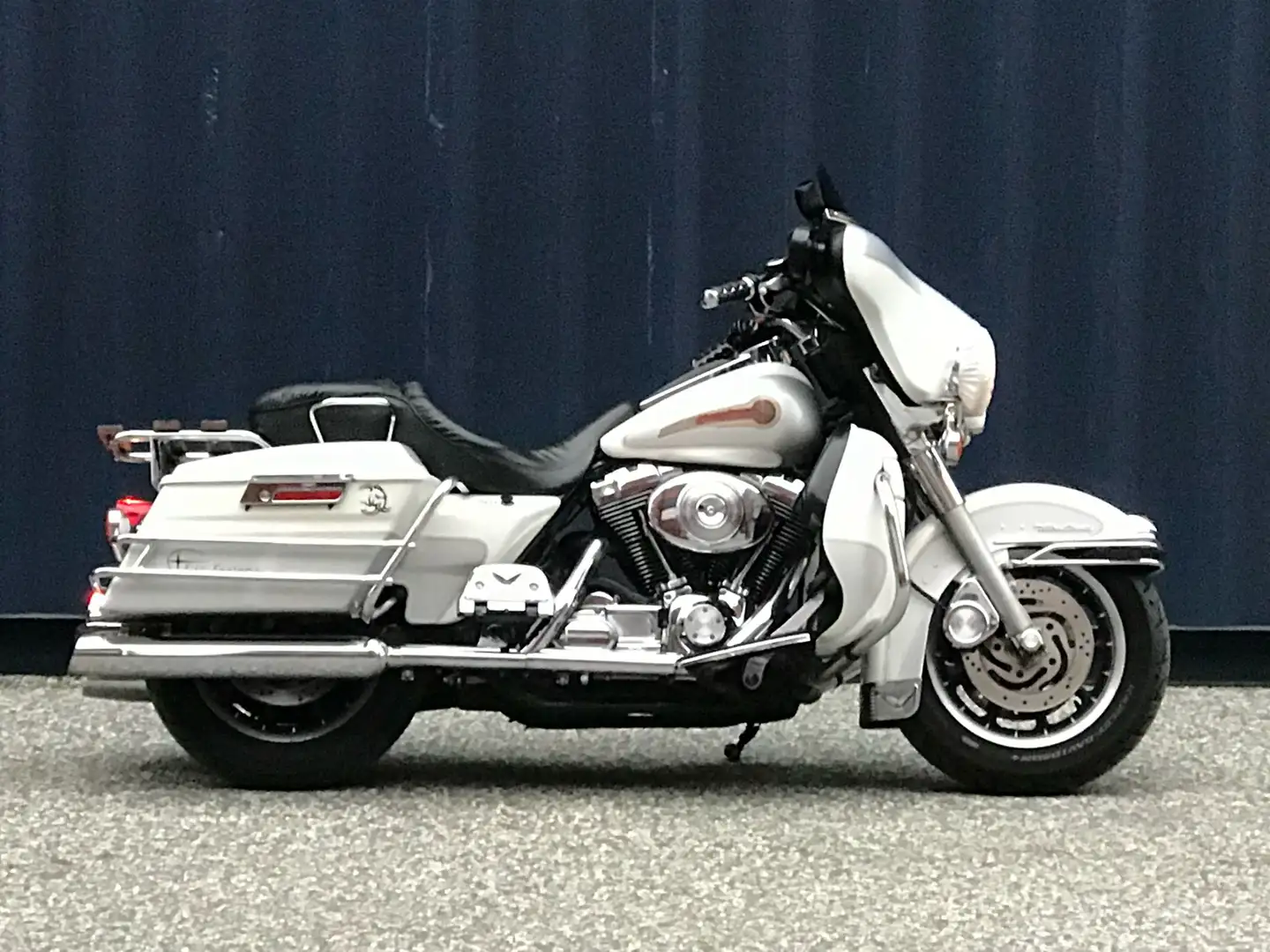 Harley-Davidson Ultra Limited Street Glide ultra glide road glide Білий - 1