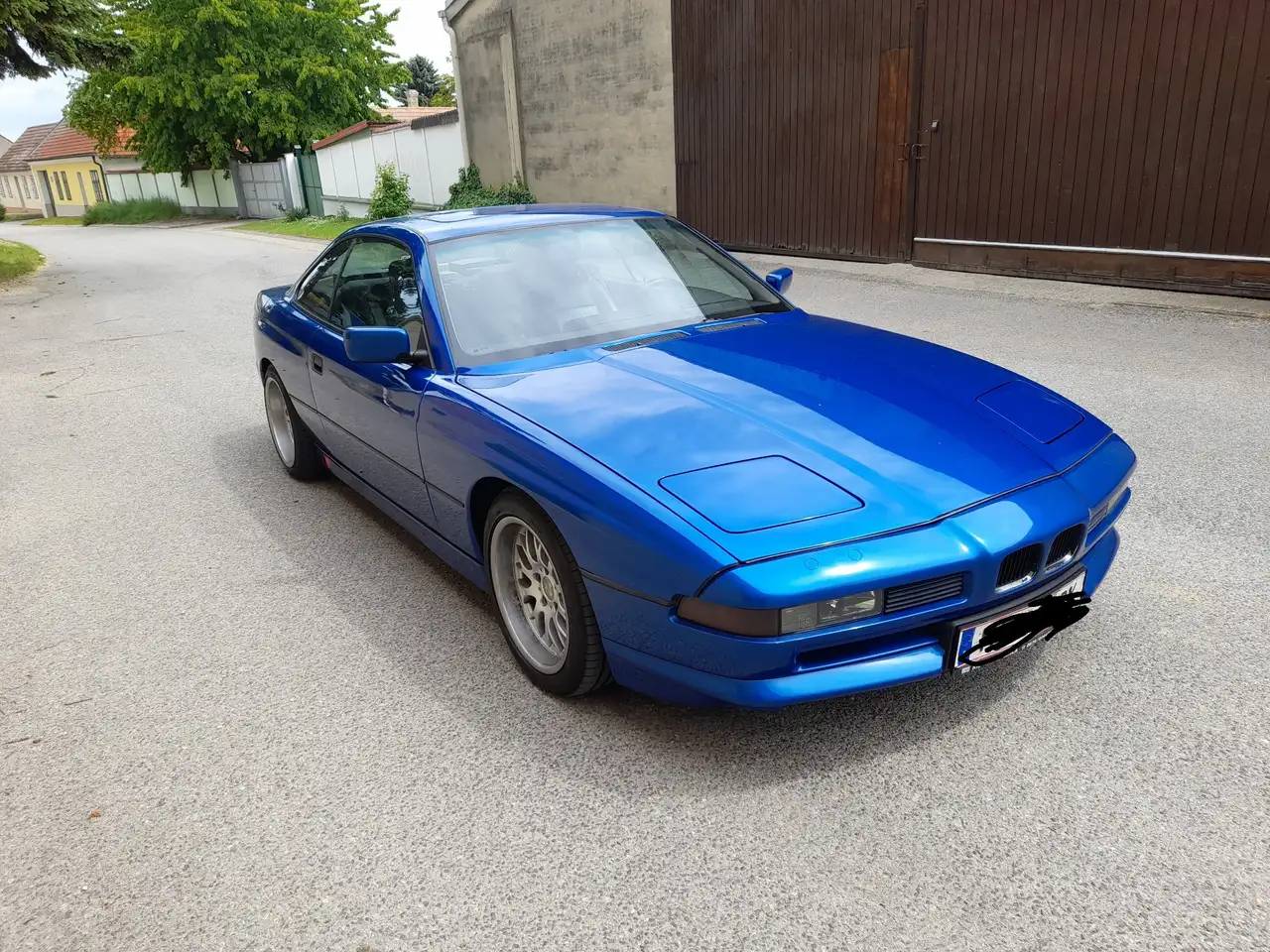 BMW 850, foto 2