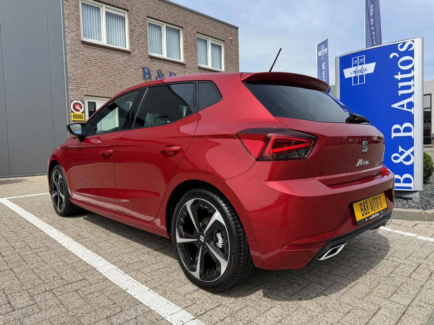 SEAT Ibiza 1.0 EcoTSI 116pk FR Business Connect l 18 INCH l A Rouge - 2