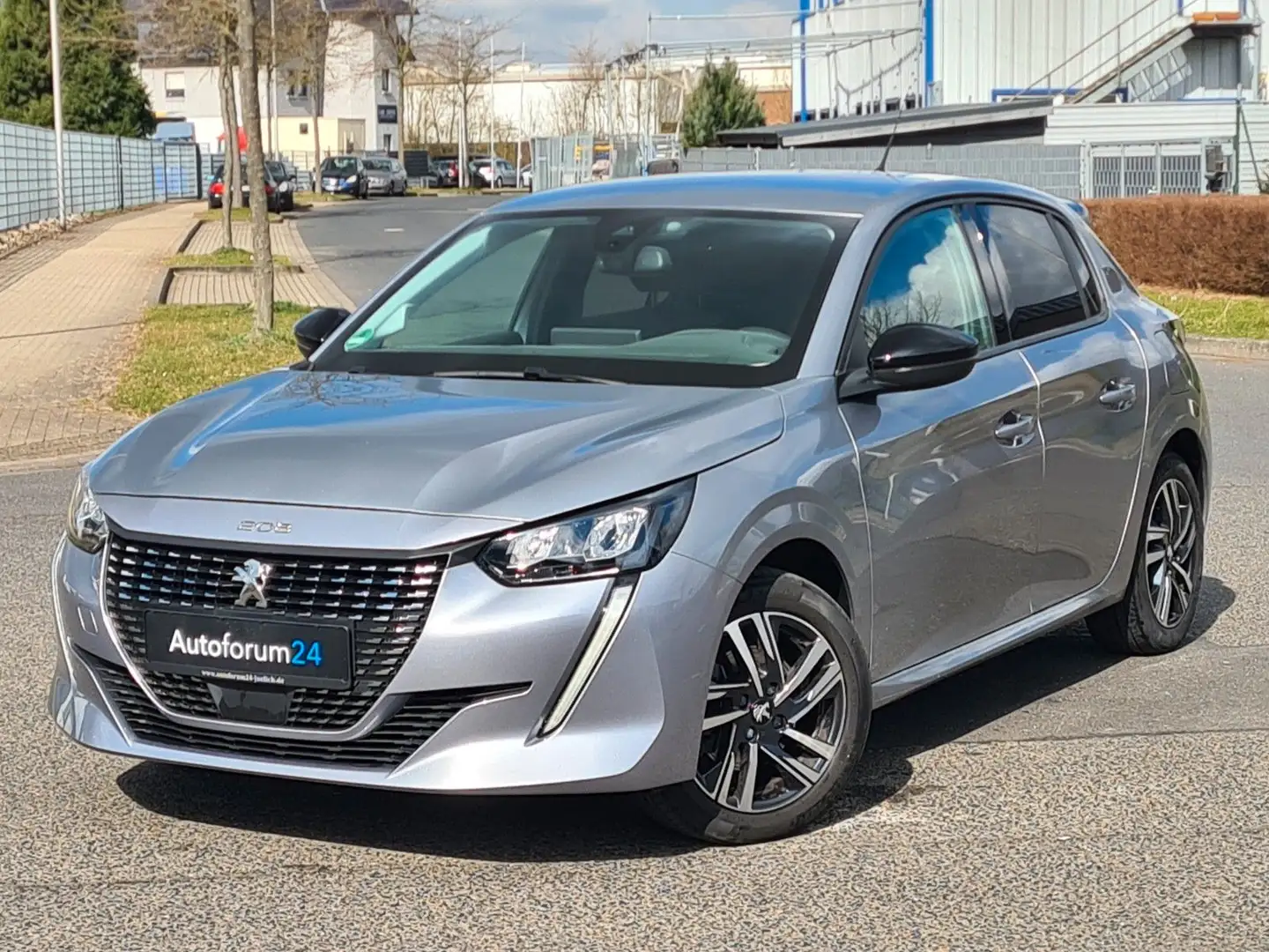 Peugeot 208 Allure Pack*Autom.*Navi*Kamera*PDC*VC* Grau - 1