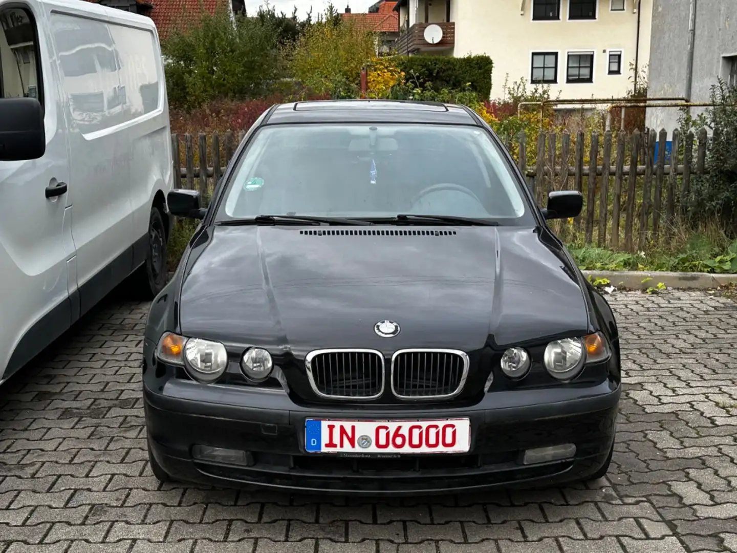 BMW 316 ti DVD Klima Schiebedach Černá - 2