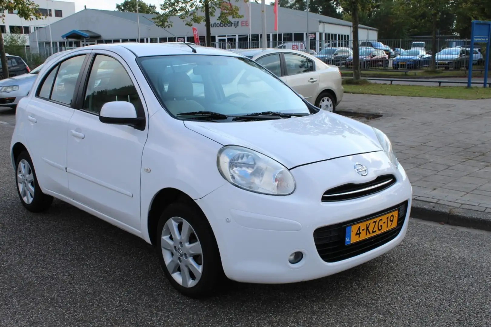 Nissan Micra 1.2 DIG-S CONNECT ED Blanco - 2