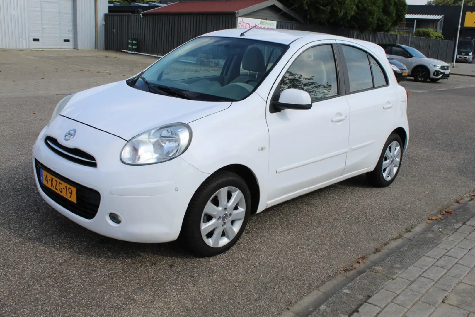 Nissan Micra 1.2 DIG-S CONNECT ED Blanco - 1