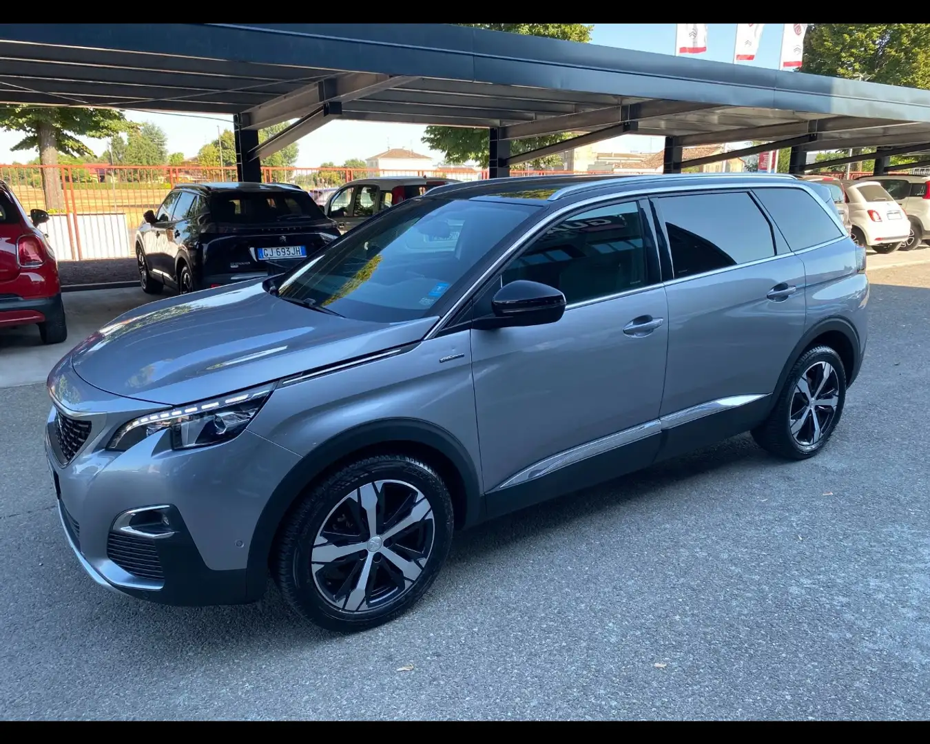 Peugeot 5008 1.5 bluehdi GT Line s&s 130cv 7p.ti Gris - 2