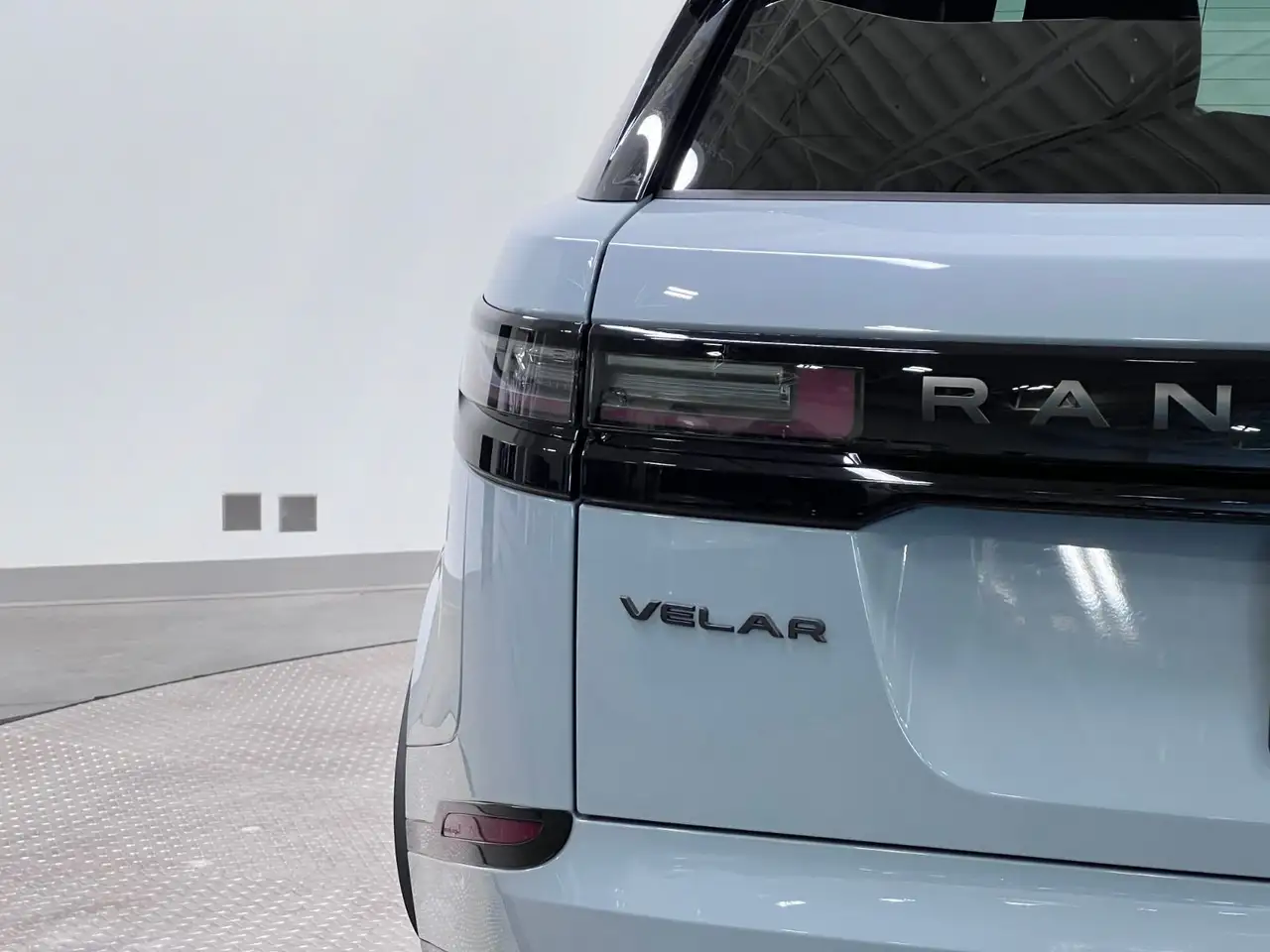Land Rover Range Rover Velar снимка Land Rover Range Rover Velar