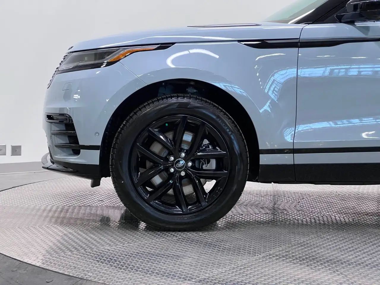 Land Rover Range Rover Velar снимка Land Rover Range Rover Velar
