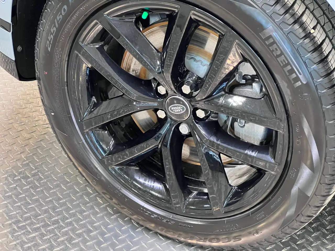 Land Rover Range Rover Velar снимка Land Rover Range Rover Velar