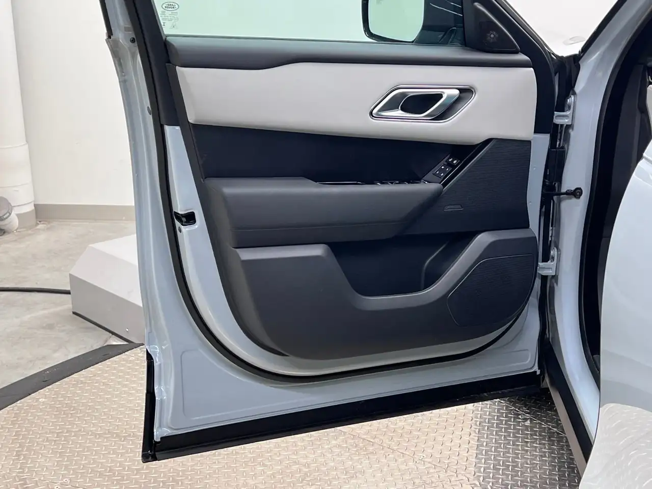 Land Rover Range Rover Velar снимка Land Rover Range Rover Velar