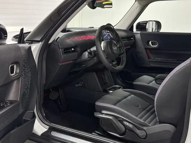 MINI Hatch view 10