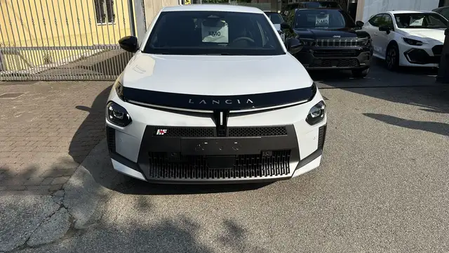 Lancia Y Ibrido 110cv HF Line e-DCT PRONTA CONSEGNA SENZA VINCOLO DI FINANZIAMENTO
