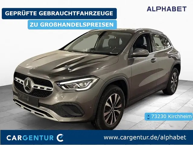 Mercedes-Benz GLA 180 d Style Key Lane Navi RKam AUT Klima PDC