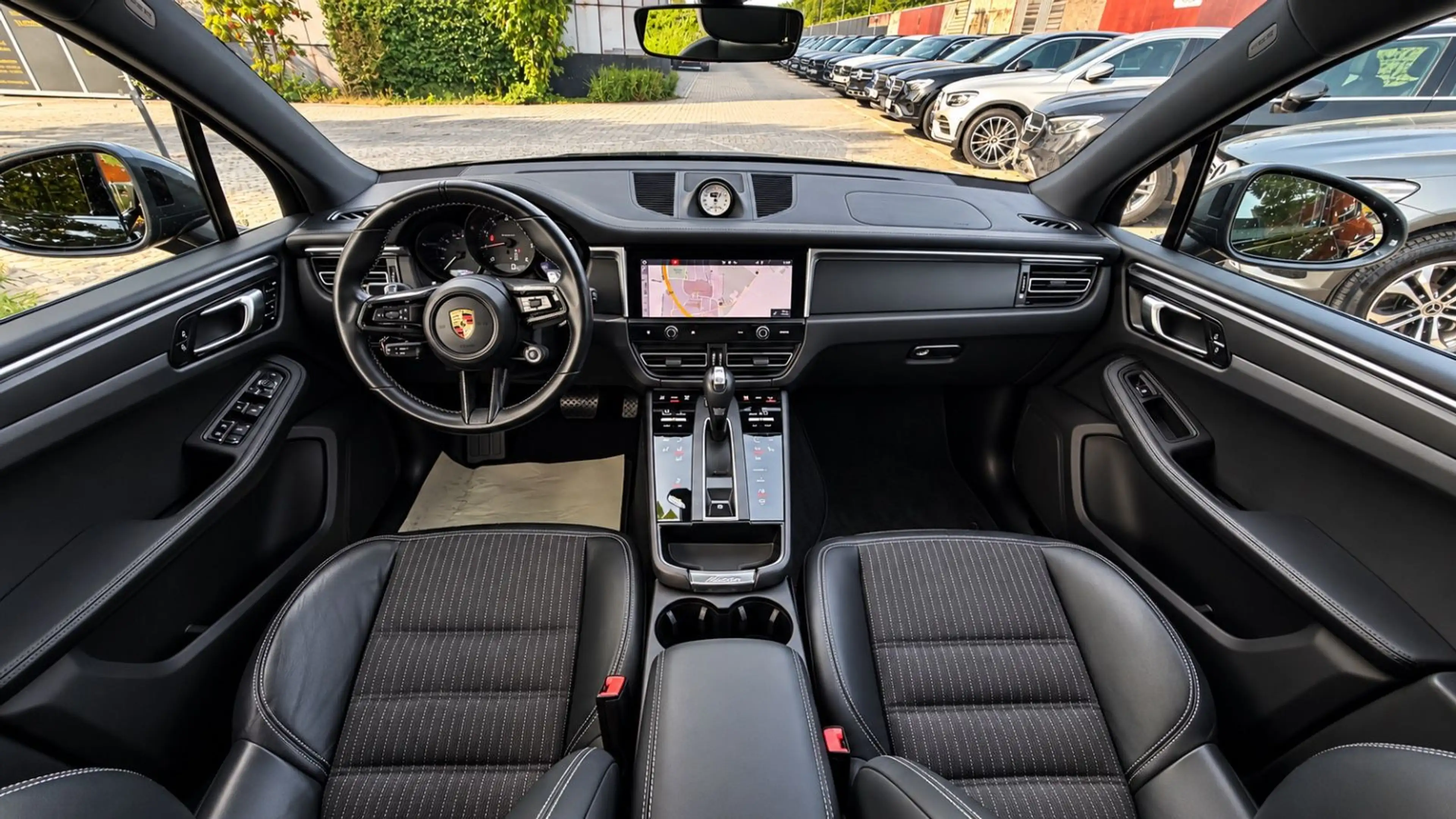 Porsche Macan T 1.Hand,Panorama,360°Kamera,LED,SHZ vo+hi — photo 12