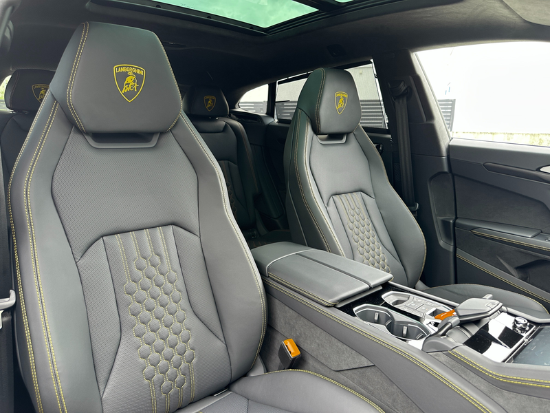 Lamborghini Urus Urus SE *CARBON*B&O*STYLE*PANO*23"*FULL — photo 13