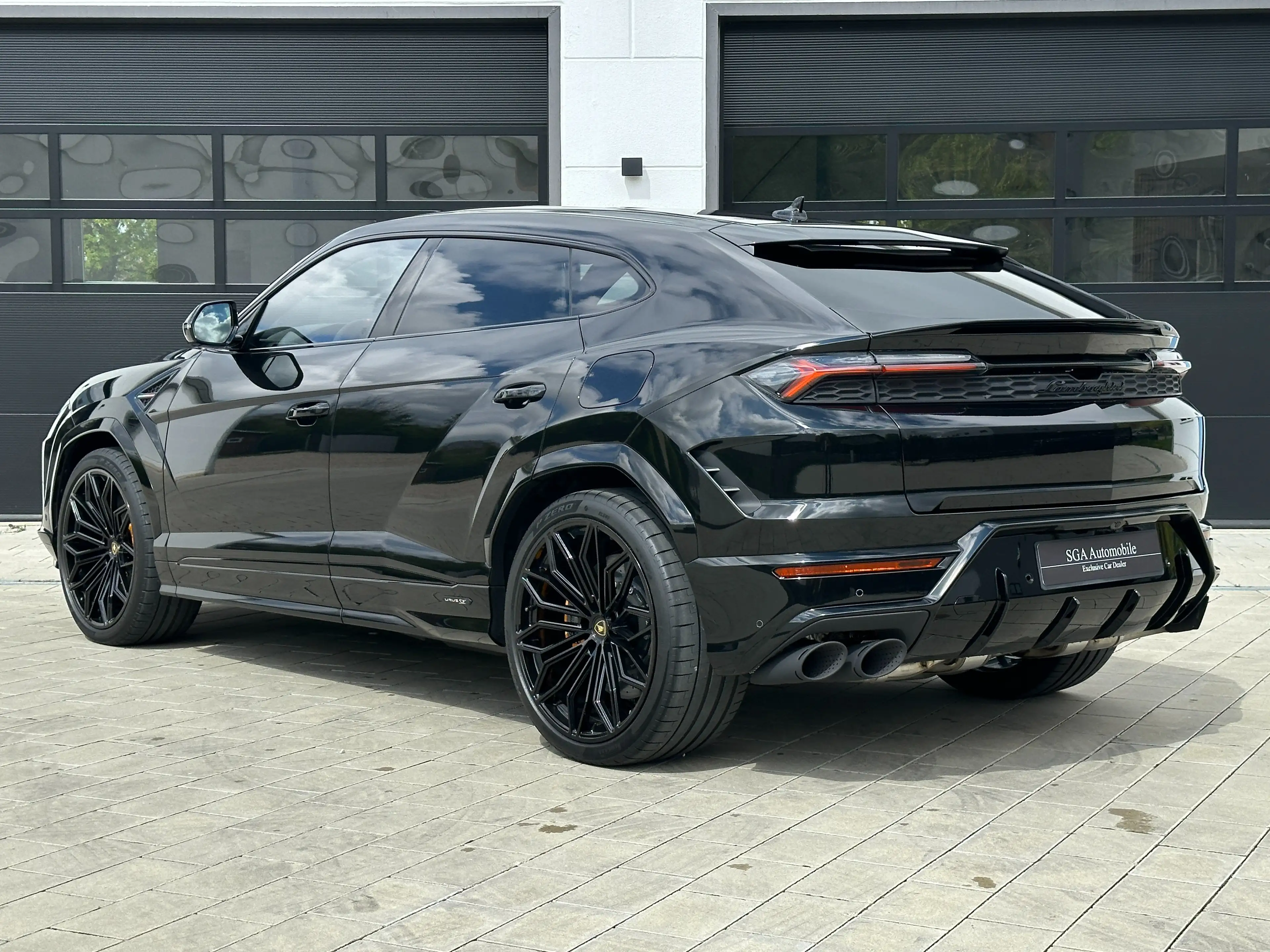 Lamborghini Urus Urus SE *CARBON*B&O*STYLE*PANO*23"*FULL — photo 5