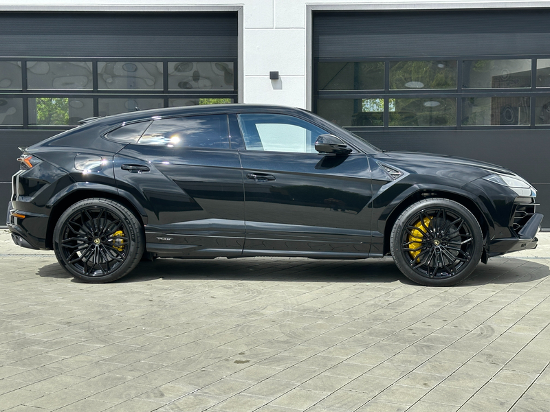 Lamborghini Urus Urus SE *CARBON*B&O*STYLE*PANO*23"*FULL — photo 8
