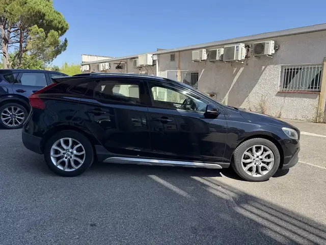 Volvo V40 view 4