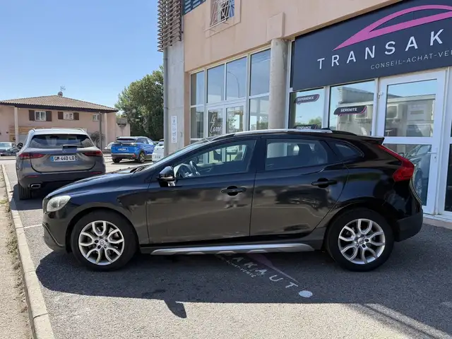 Volvo V40 view 8