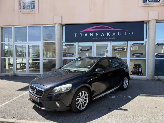 2015 Volvo V40 in Black for sale
