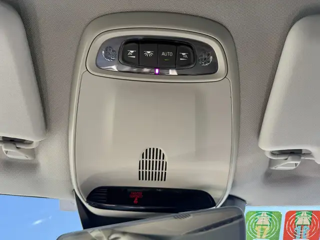 Volvo V40 view 24