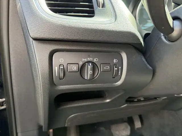 Volvo V40 view 28