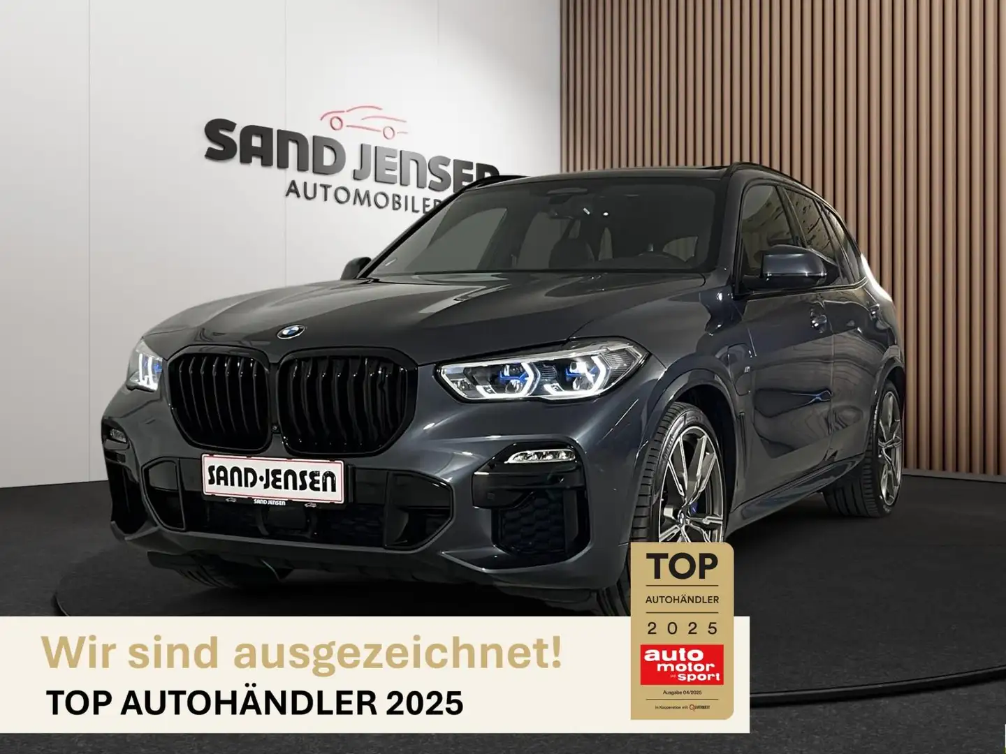 BMW X5 3,0 xDrive45e M-Sport Night Vision AHK H&K Šedá - 1
