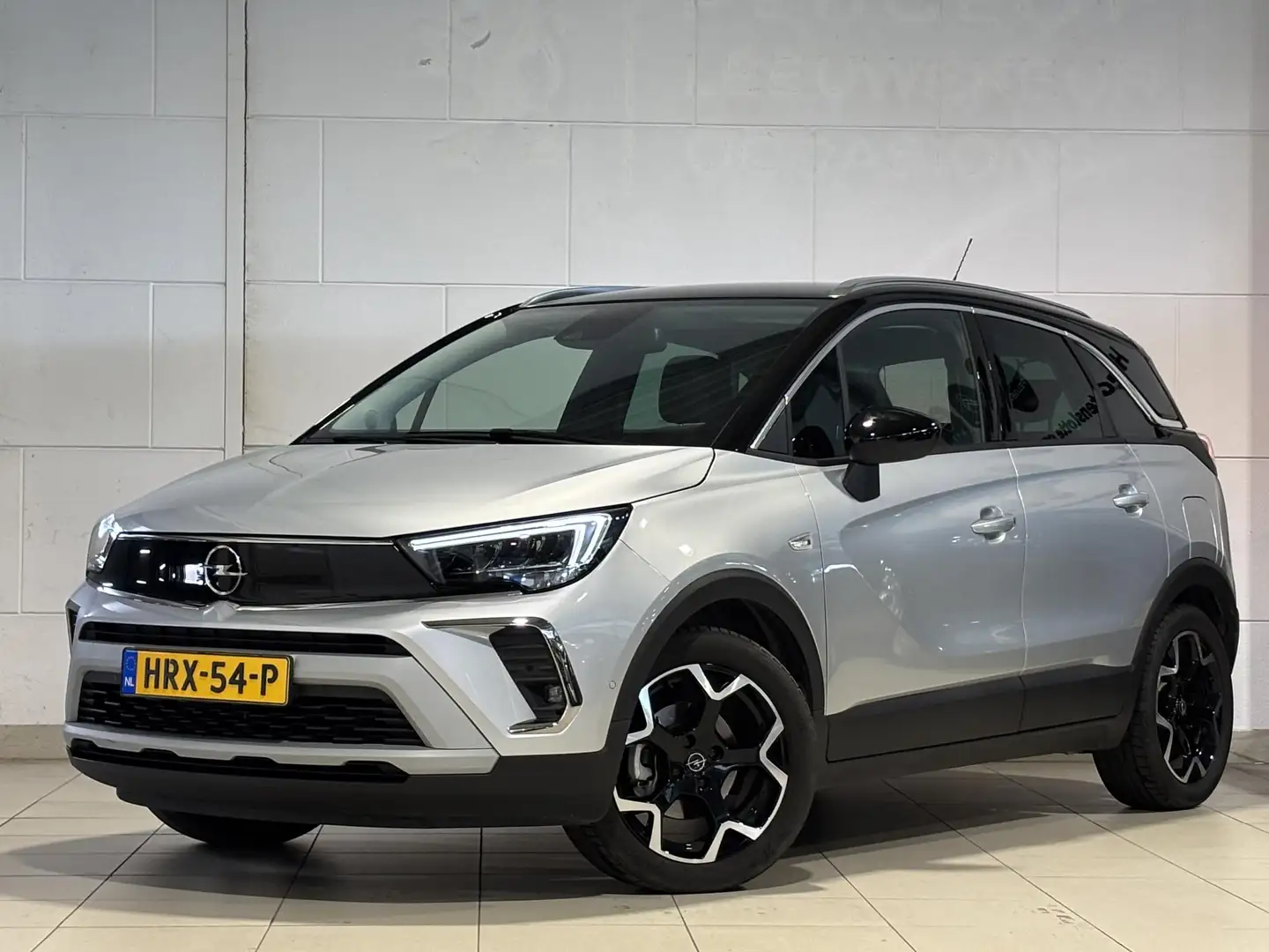 Opel Crossland Ultimate 1.2 Turbo 110pk | 180° CAMERA+SENSOREN | Grijs - 2