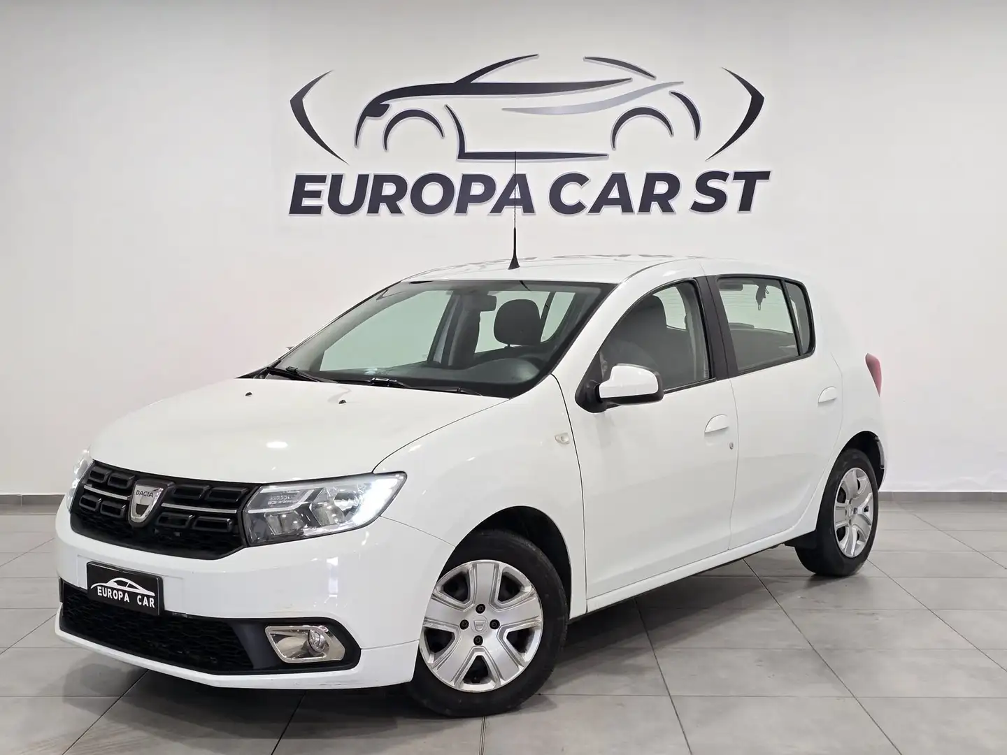 Dacia Sandero 1.0 SCe 12V 75CV Start&Stop Comfort Weiß - 1