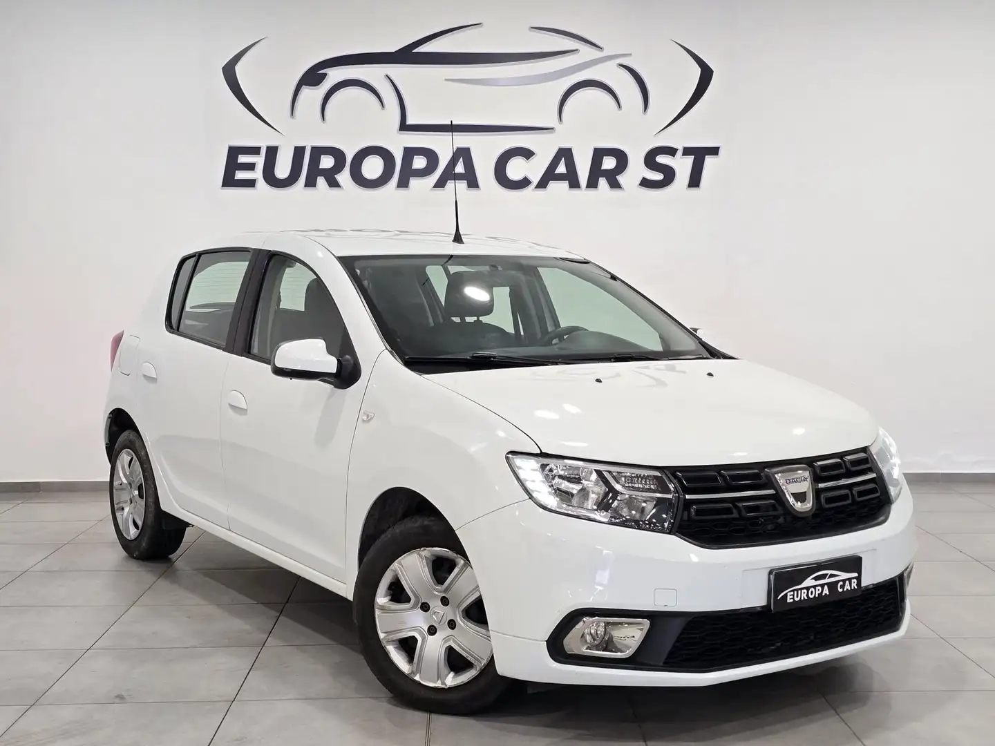 Dacia Sandero 1.0 SCe 12V 75CV Start&Stop Comfort Weiß - 2