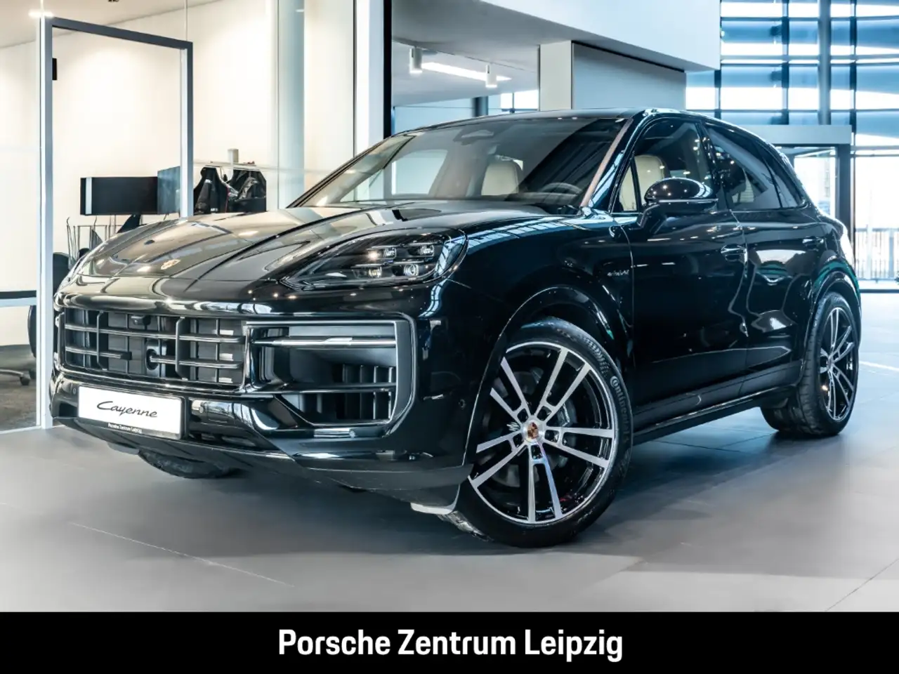 Porsche Cayenne E-Hybrid Black Edition Sitzbelüftung HUD AHK