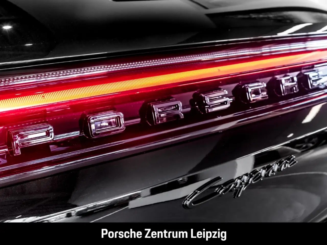Porsche Cayenne E-Hybrid Black Edition Sitzbelüftung HUD AHK 11