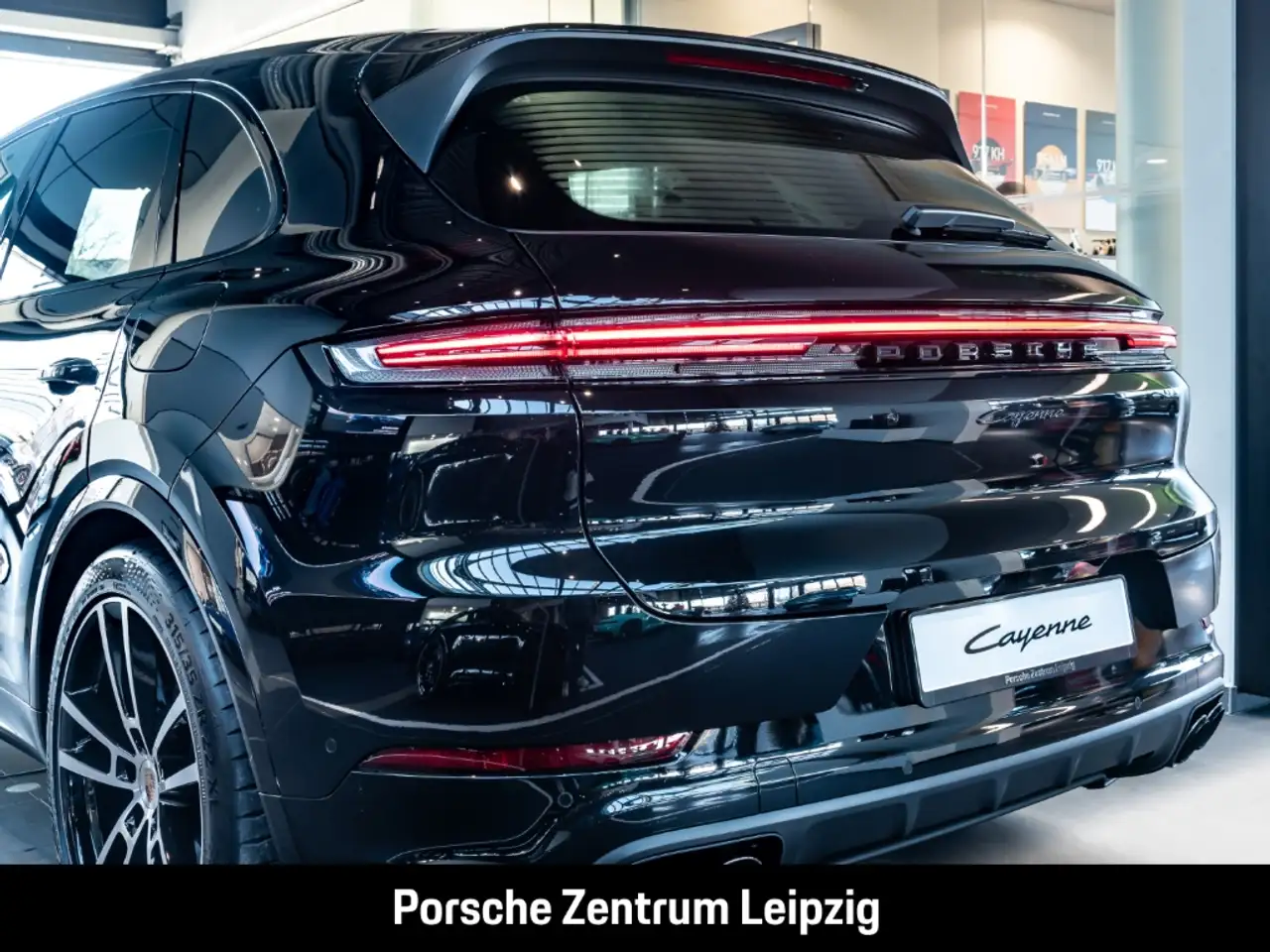 Porsche Cayenne E-Hybrid Black Edition Sitzbelüftung HUD AHK 10