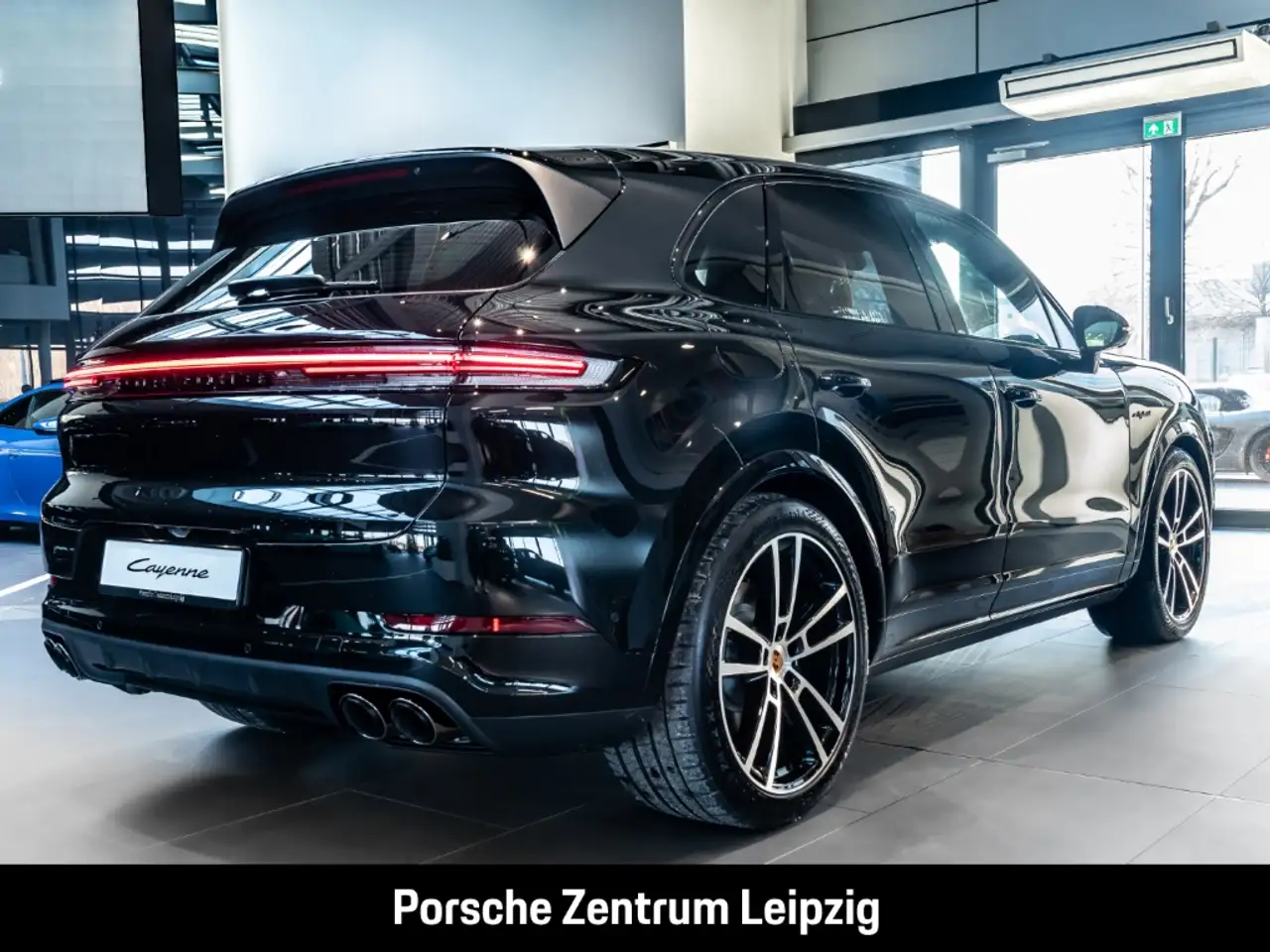Porsche Cayenne E-Hybrid Black Edition Sitzbelüftung HUD AHK 6