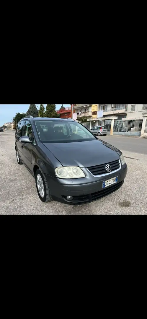Volkswagen Touran 2.0 tdi Trendline dsg dpf - 1