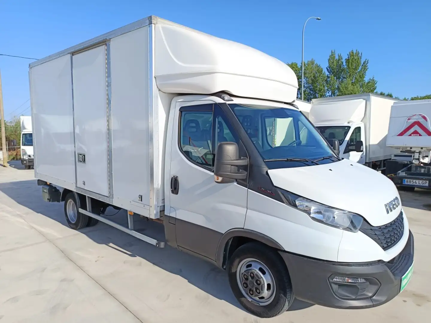 Iveco Daily Chasis Cabina 35C16 4100 160 Blanc - 2