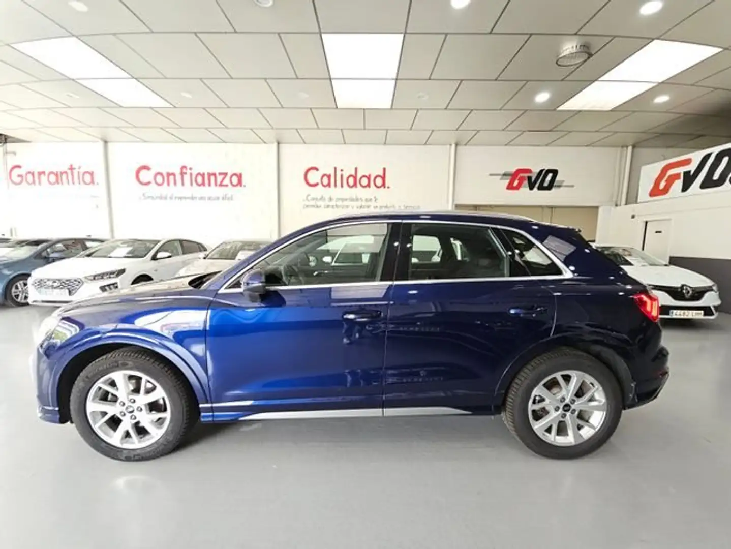 Audi Q3 35 TFSI 150CV S LINE Bleu - 2