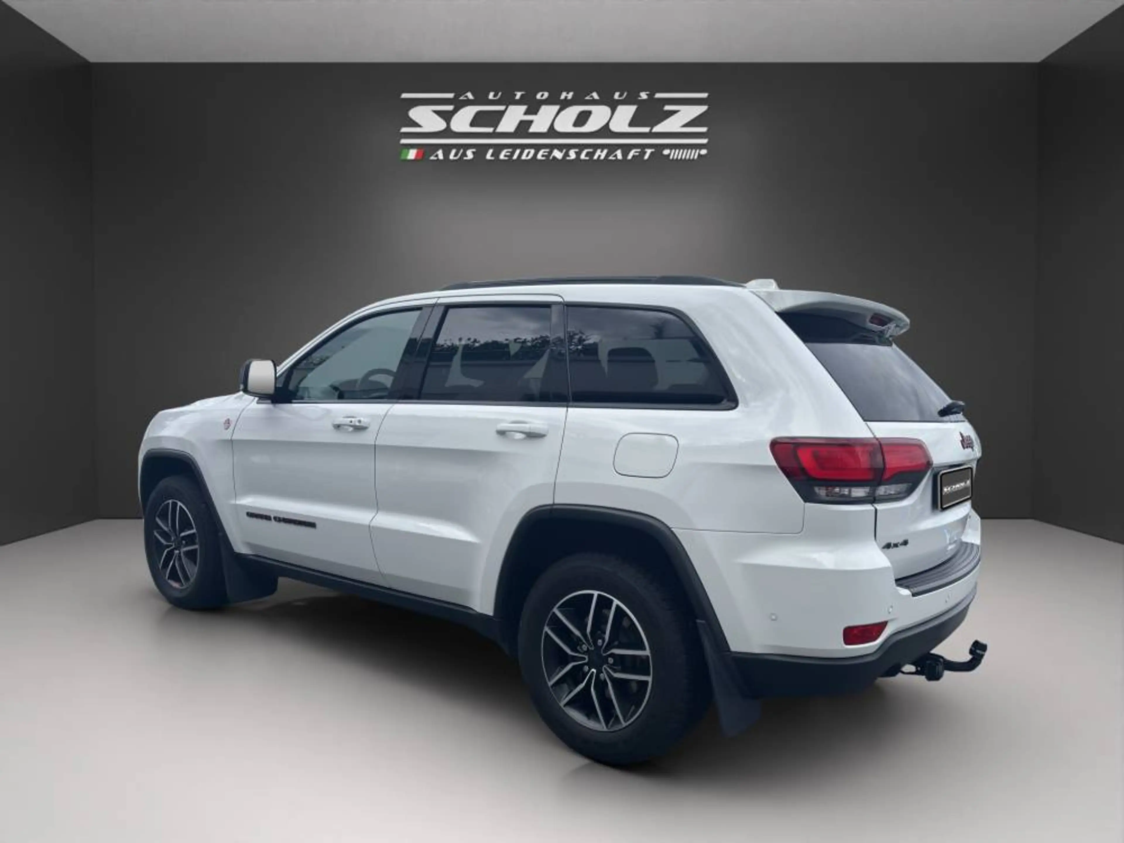 Jeep Grand Cherokee MY19 Trailhawk 3.0l V6 MultiJet 184 — photo 5
