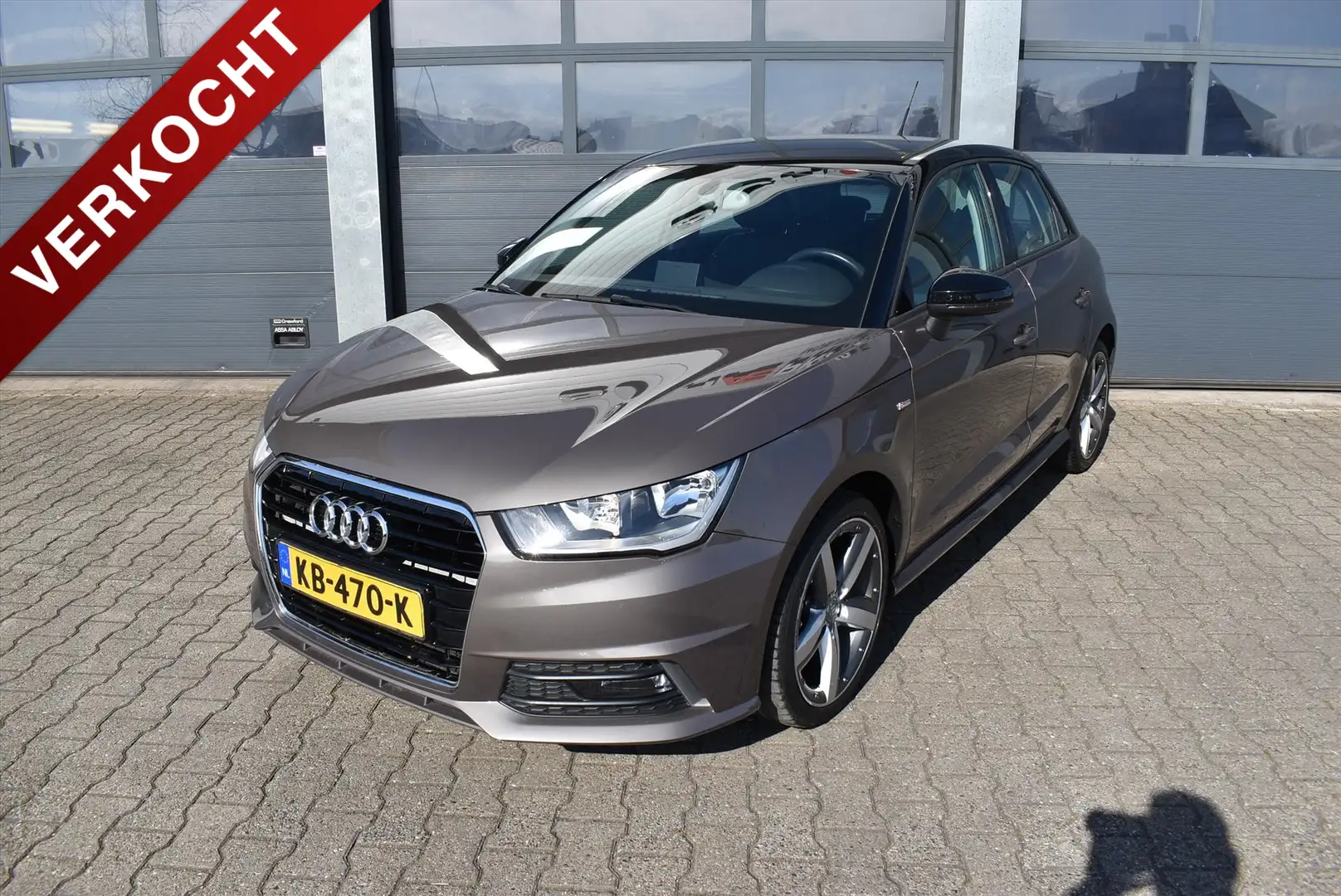 Audi A1 1.0 TFSI 95pk Adrenalin Braun - 1