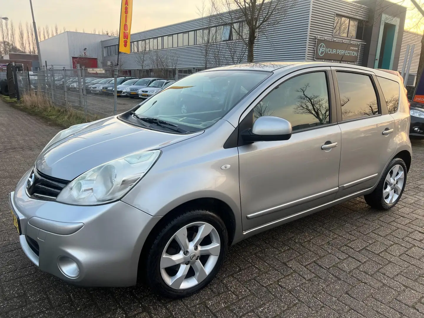 Nissan Note 1.6 Acenta - AIRCO - AUTOMAAT - 89.000KM NAP ! Gris - 2