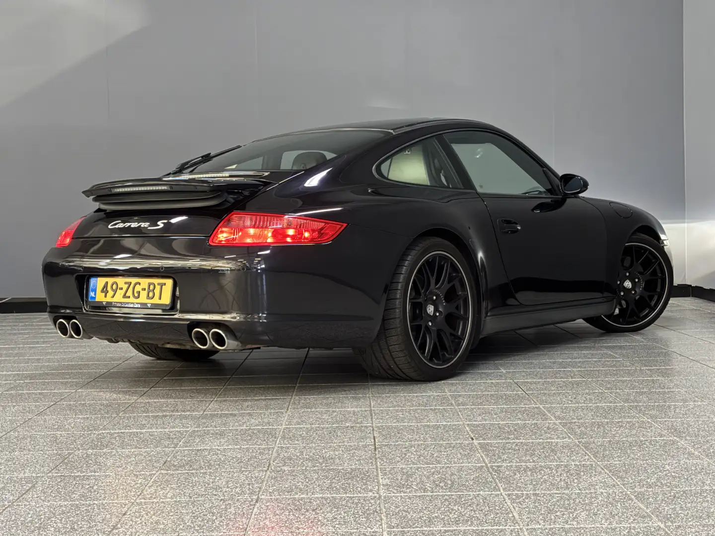 Porsche 911 3.8 Carrera S Noir - 2