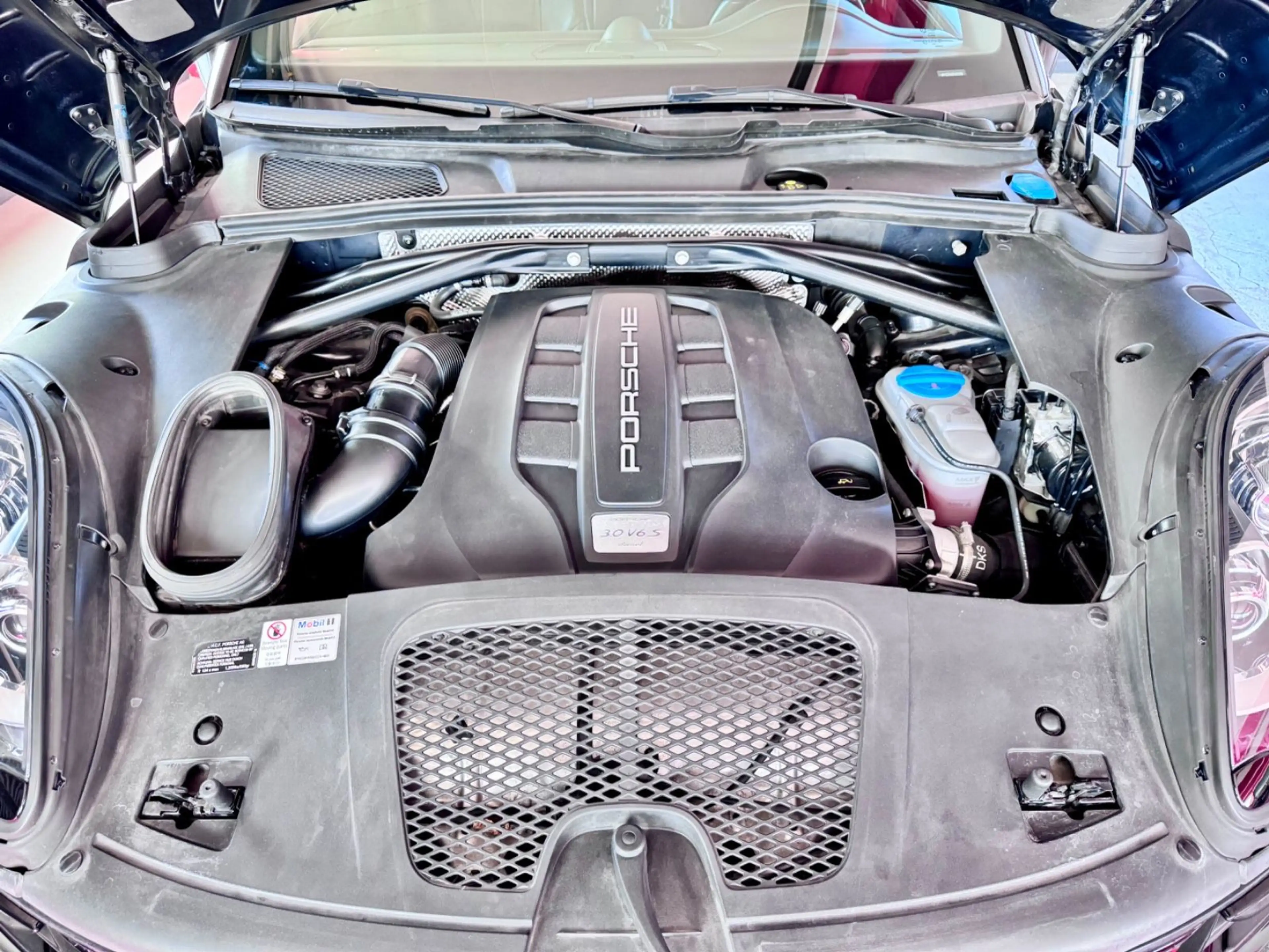 Porsche Macan S Diesel Pano Luft AHK Kamera Keyles Bose — photo 35