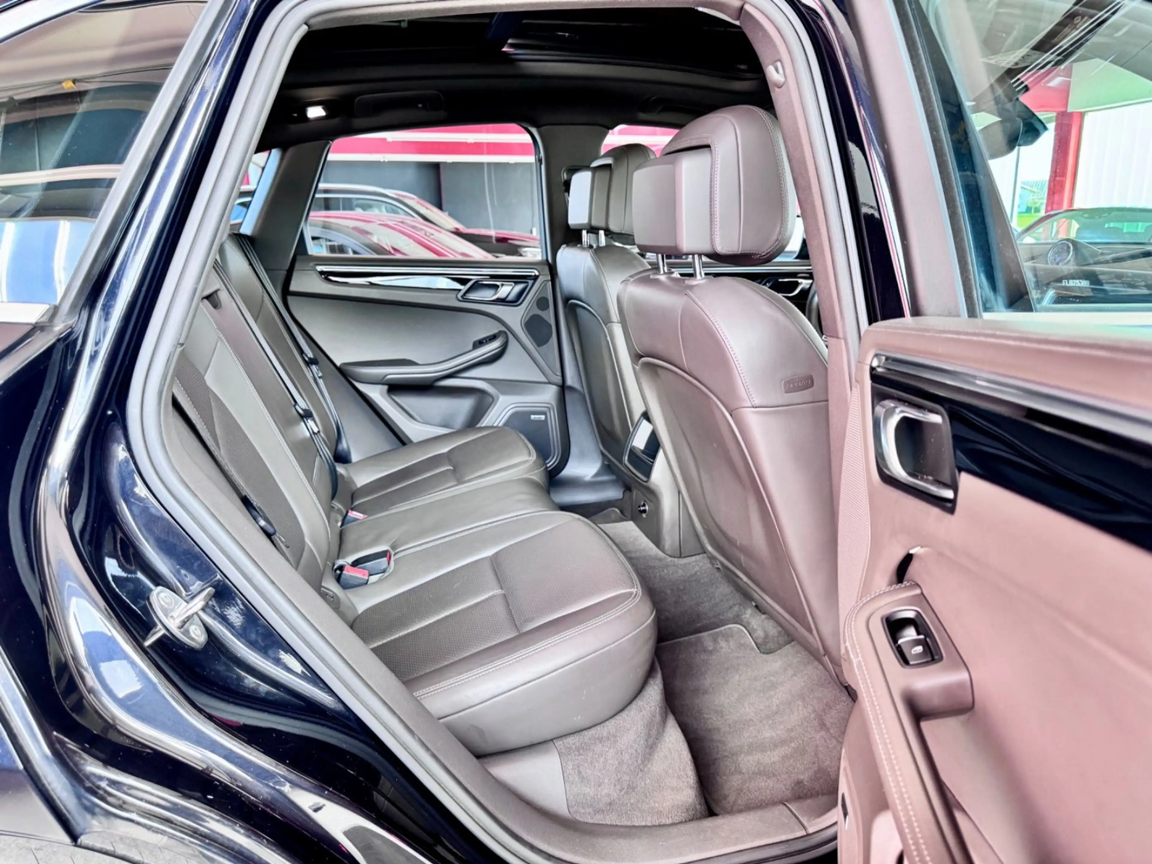 Porsche Macan S Diesel Pano Luft AHK Kamera Keyles Bose — photo 30
