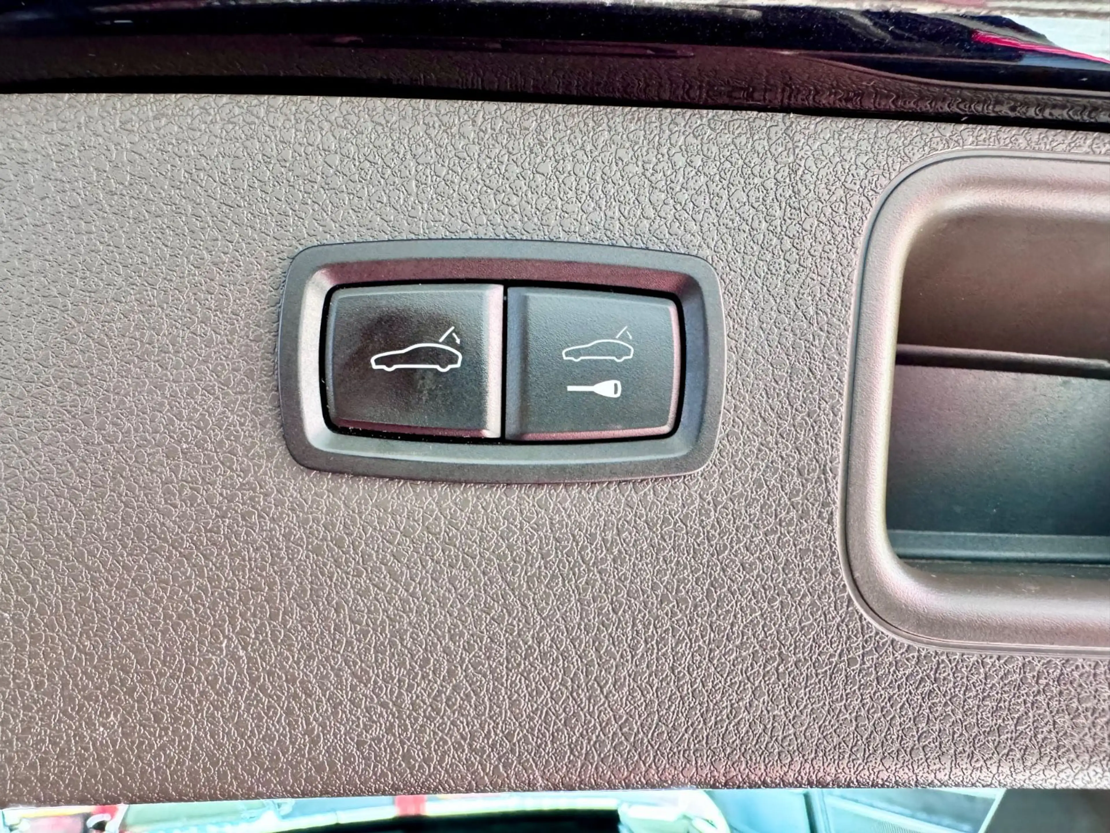 Porsche Macan S Diesel Pano Luft AHK Kamera Keyles Bose — photo 34