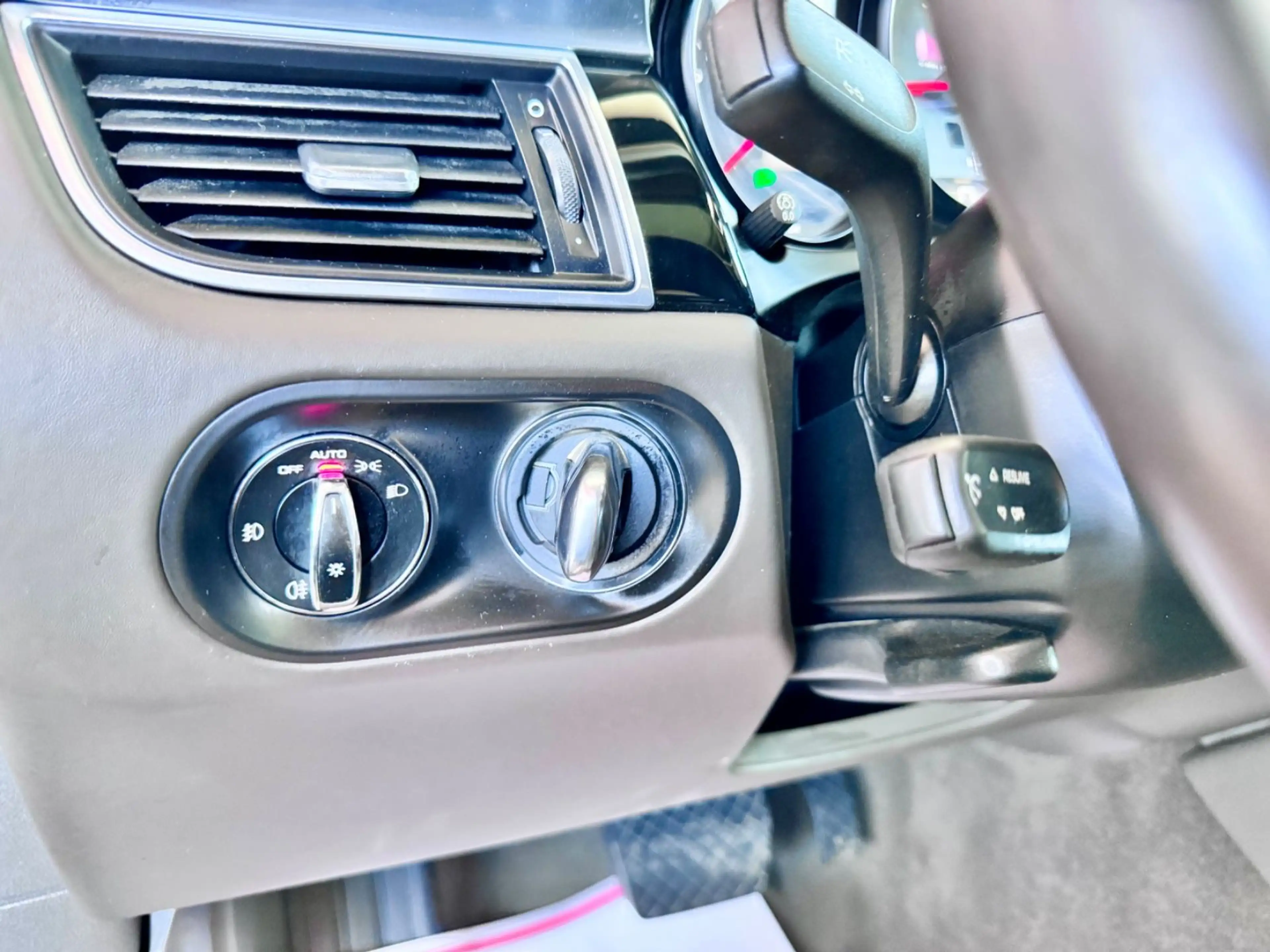 Porsche Macan S Diesel Pano Luft AHK Kamera Keyles Bose — photo 20