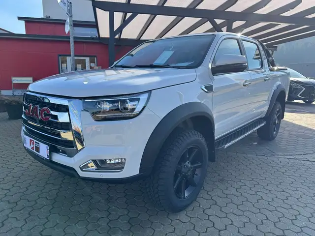 JAC 8 Pro