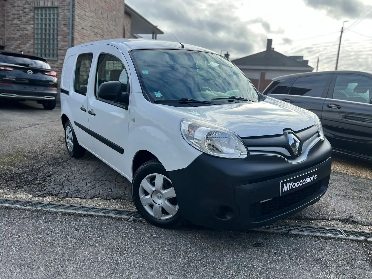 Renault Kangoo 1.5 dCi - 3 PLACES - 107.000 KM - TVA DEDUCTIBLE - Wit - 2