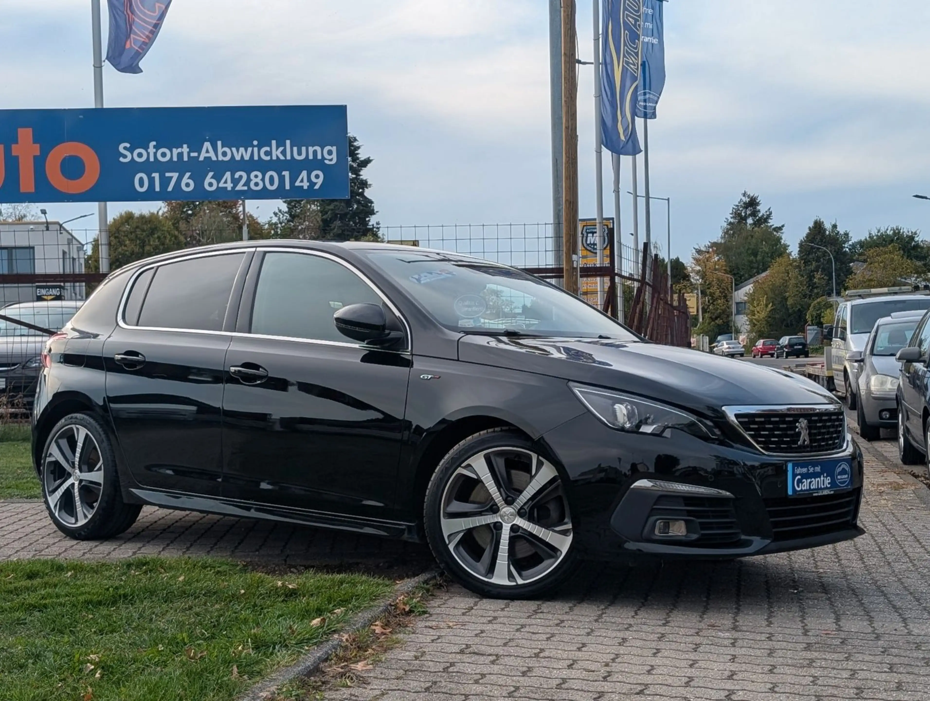 Peugeot 308 GT*1-HAND*ALCANTARA*TEMPOMAT*KAMERA*PDC !! — photo 3
