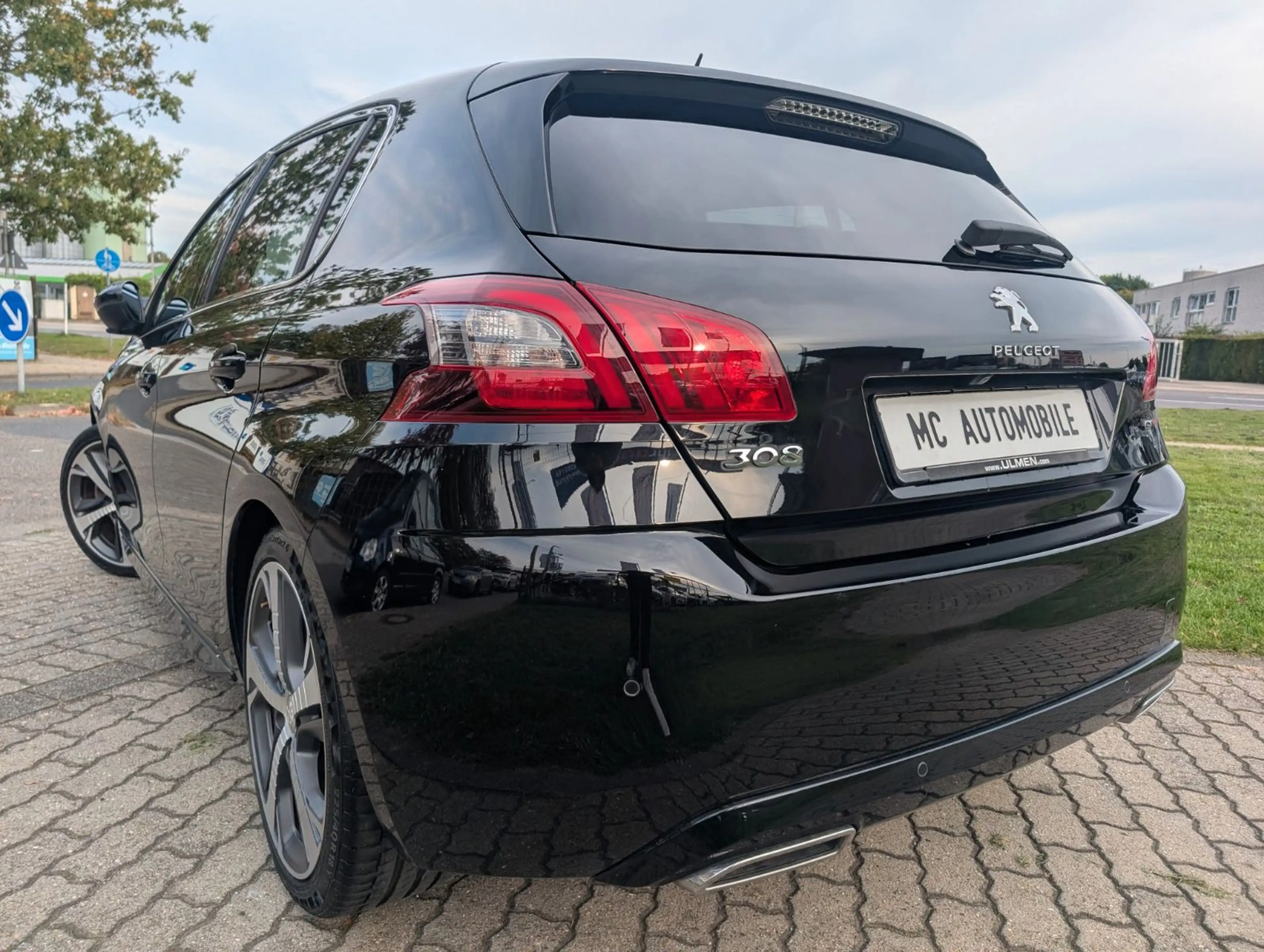 Peugeot 308 GT*1-HAND*ALCANTARA*TEMPOMAT*KAMERA*PDC !! — photo 12